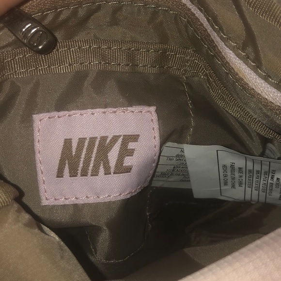 Nike Pastel Pink Crossbody Bag - Picture 5 of 7